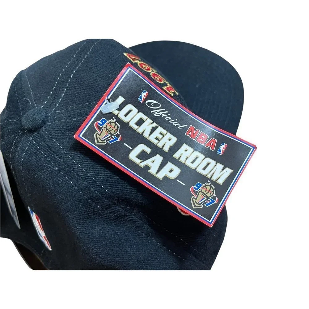 1997 Official NBA Chicago Bulls‎ Champions Locker Room Hat